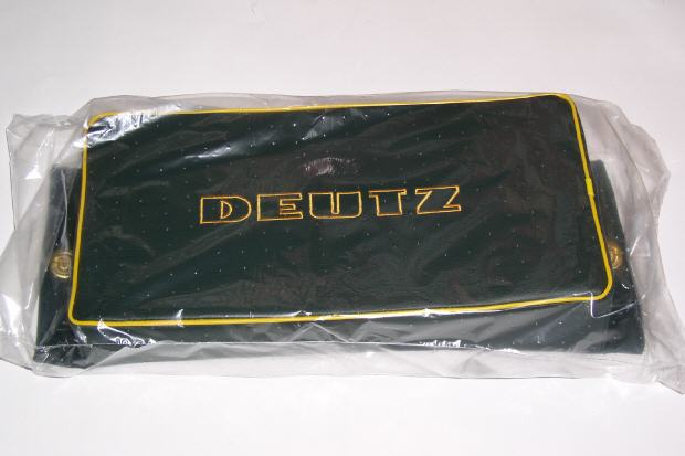 Sitzpolster dunkelgrün für Deutz D15 Kotfl. rechts